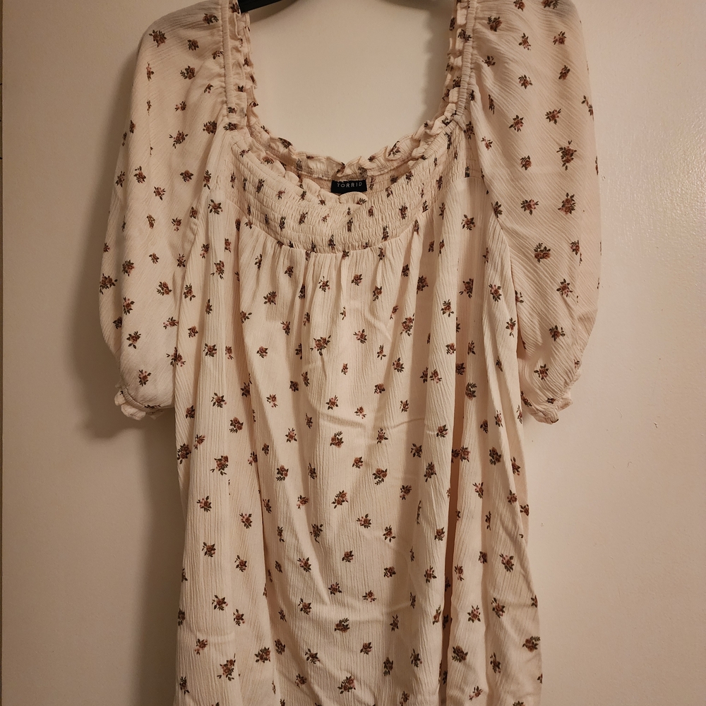 Torrid Cream Floral Blouse